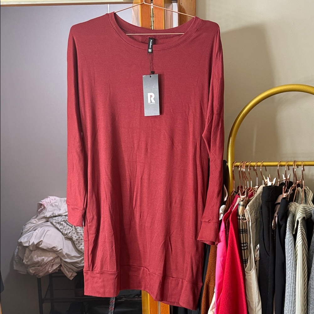 Elegant Burgundy Long Sleeve Dress